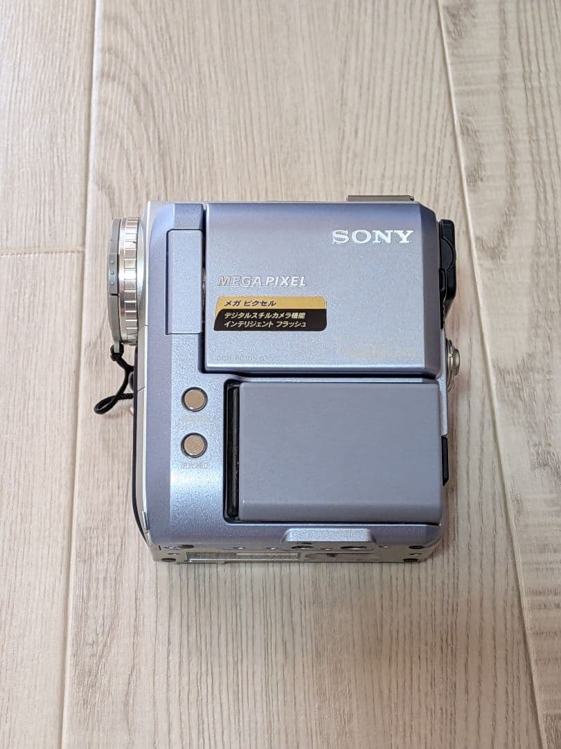 SONY DCR-PC105K ビデオカメラ