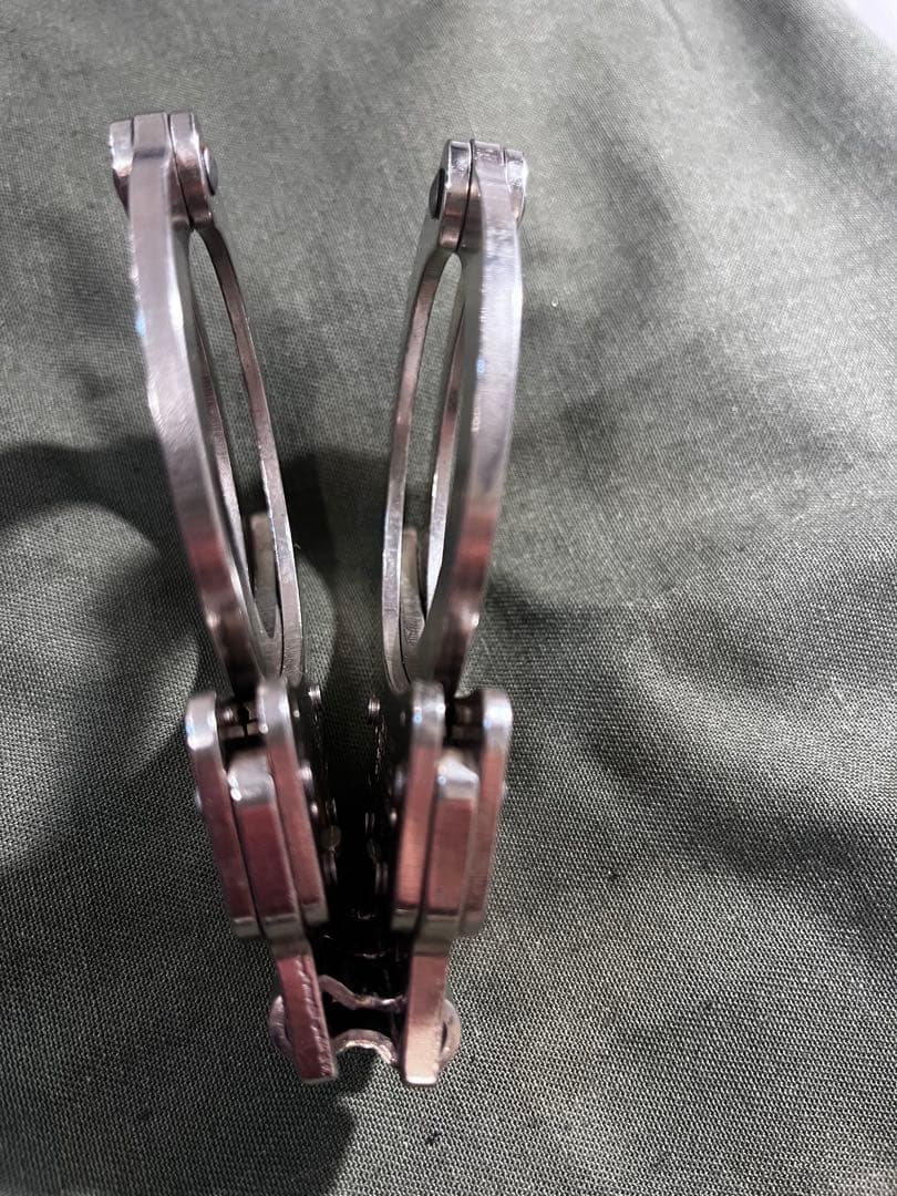 土日限定特価★米国製手錠 Smith & Wesson M300ー1