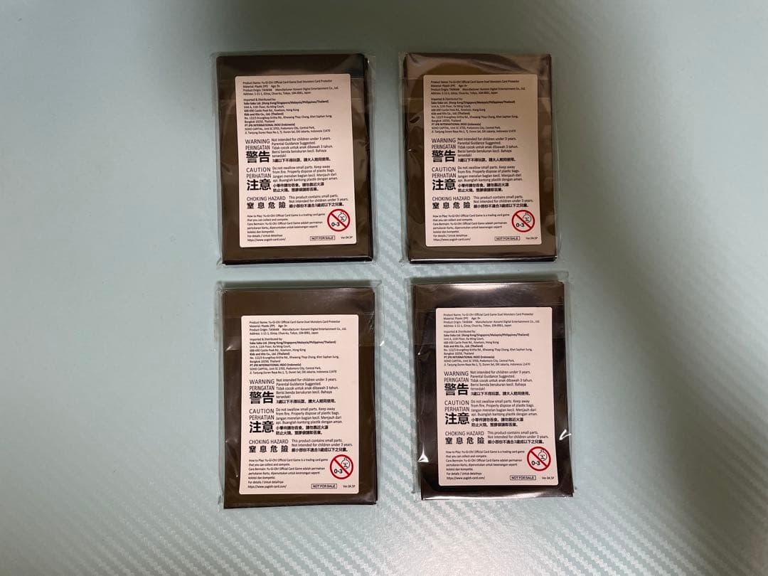 遊戯王　yotインドネシア　公式スリーブ　虹色　20枚入り 4個セット