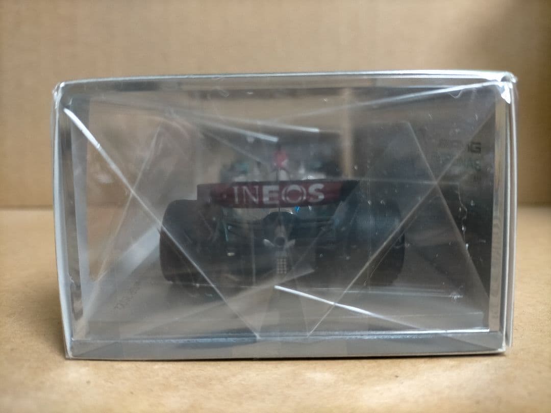 SPARK 1/43 メルセデス F1 W13 ラッセル 2022 ※ボード類無