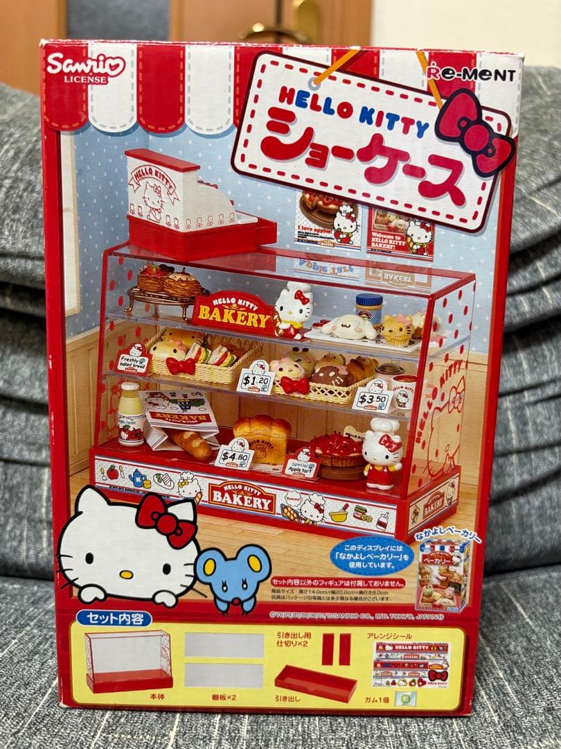 ハローキティ ショーケース 小物セット