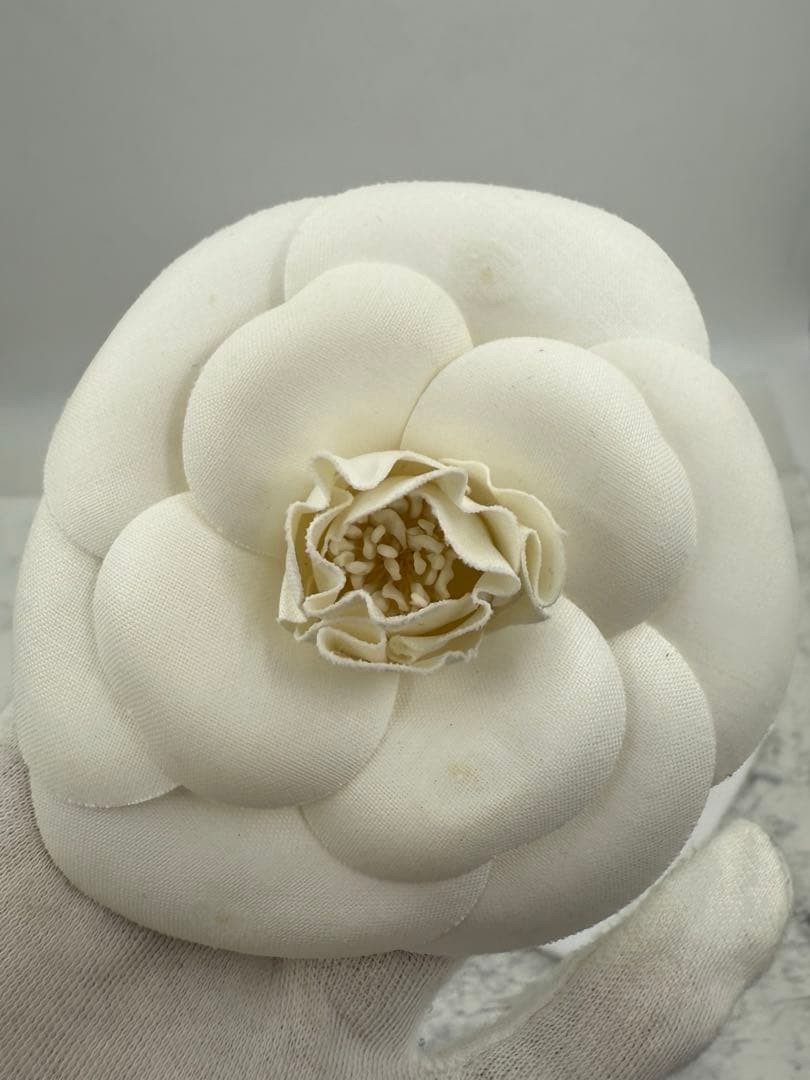 CHANEL シャネル カメリア フラワー コサージュ ブローチ　箱付　豆あり