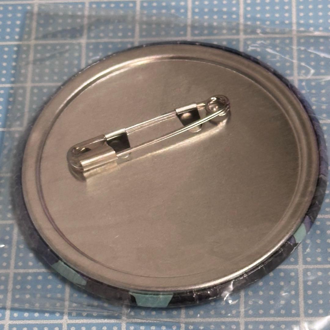 進撃の巨人　アニスタ　缶バッジ　ミカサ