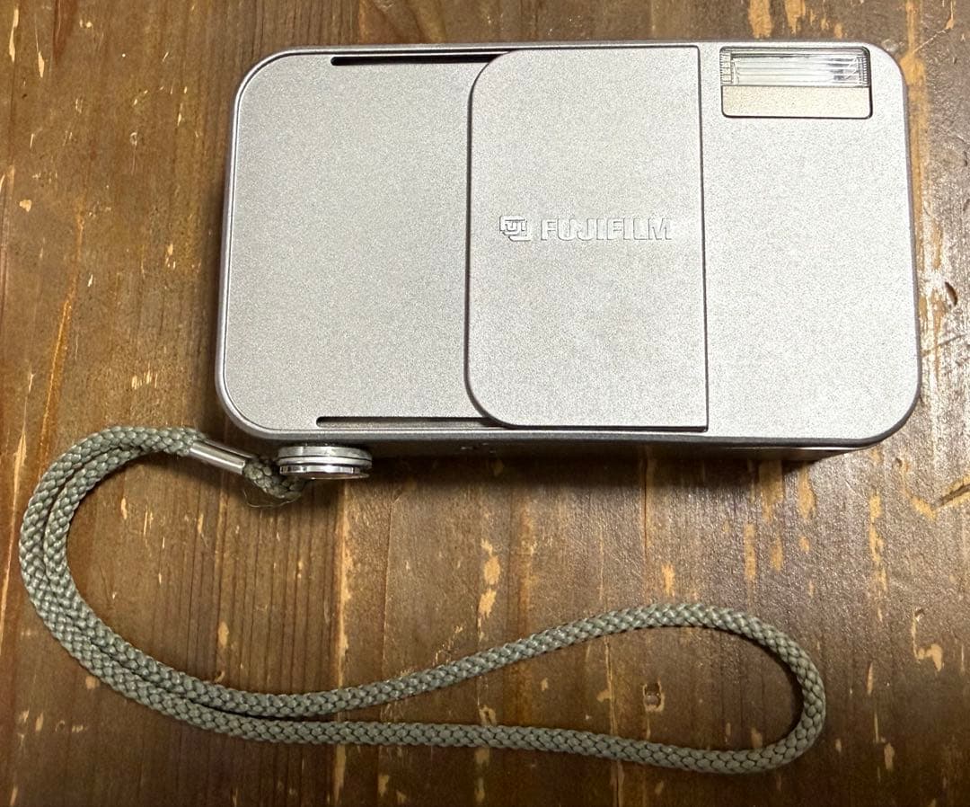 ジャンク　フィルムカメラ　FUJIFILM CARDIA mini TIARA