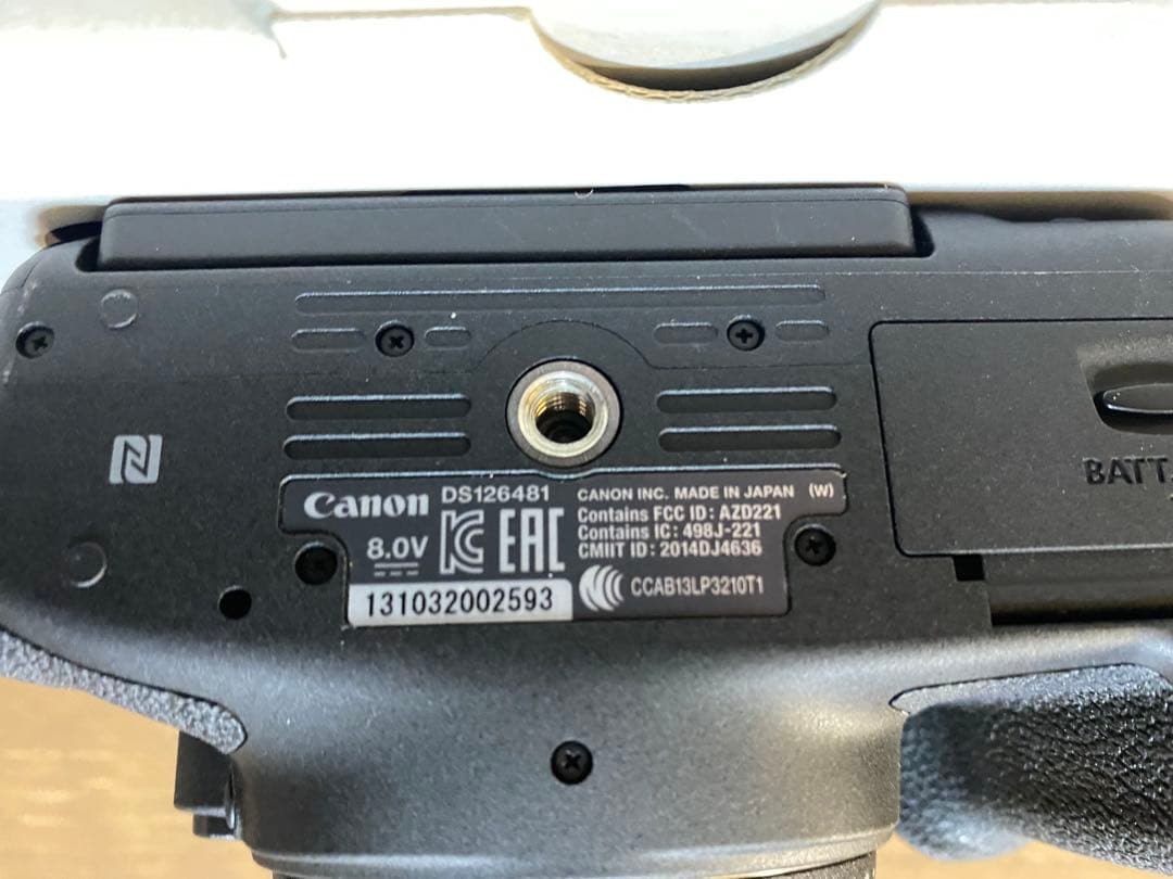 Canonデジタル一眼レフカメラ EOS 8000D ダブルズームキットおまけ付