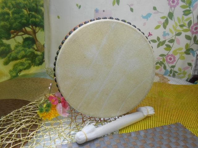 新品未使用(送料無料)19.800円　エイサー大太鼓30cm 撥付き