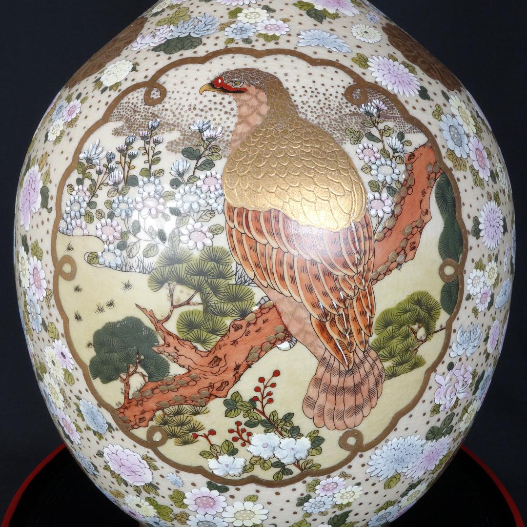 【京薩摩】大日本京都文林寶山 花鳥図 鶴首花瓶 高さ67cm [金襴手]