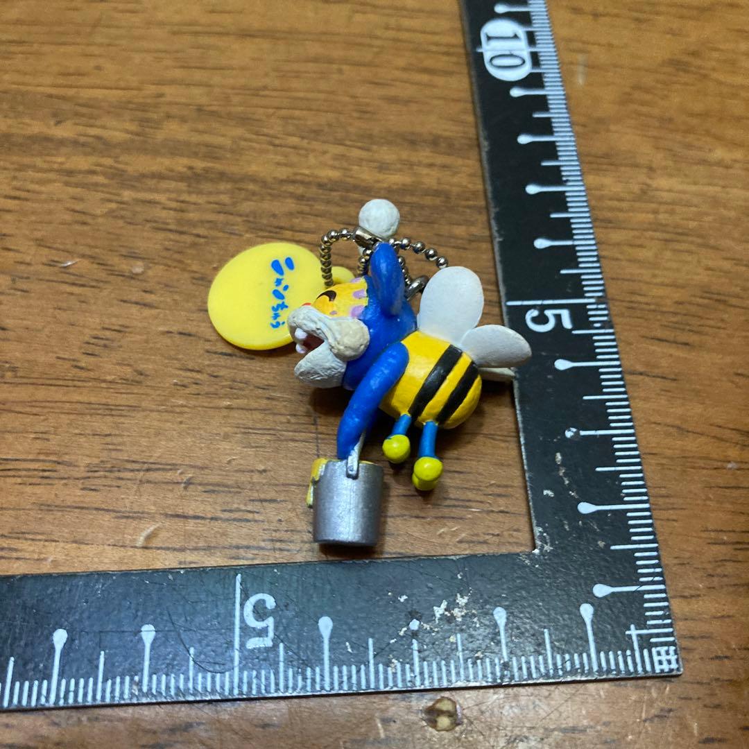 ￼ニャンちゅう、ミツバチ蜂のキャラクターキーホルダー