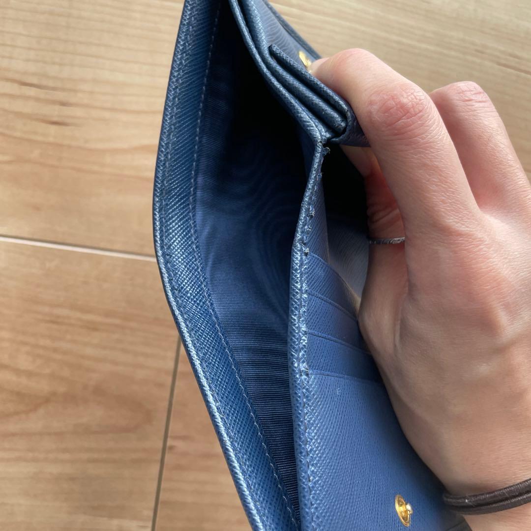 PRADA ネイビー 二つ折り財布 箱付き