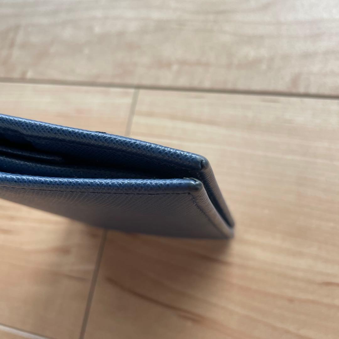 PRADA ネイビー 二つ折り財布 箱付き
