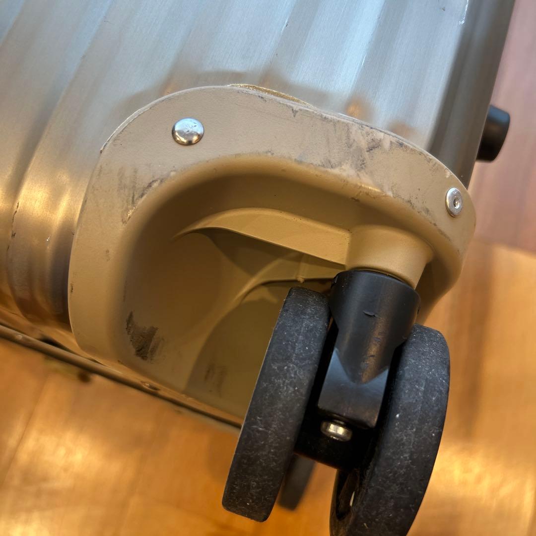 た*い様 リモワ　トパーズ　チタニウム82リットル　RIMOWA