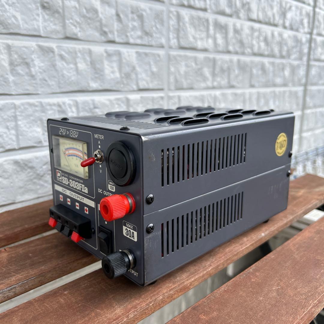 DCDCコンバータ　DC24vから13、8v、MAX３０A DAIWA 製