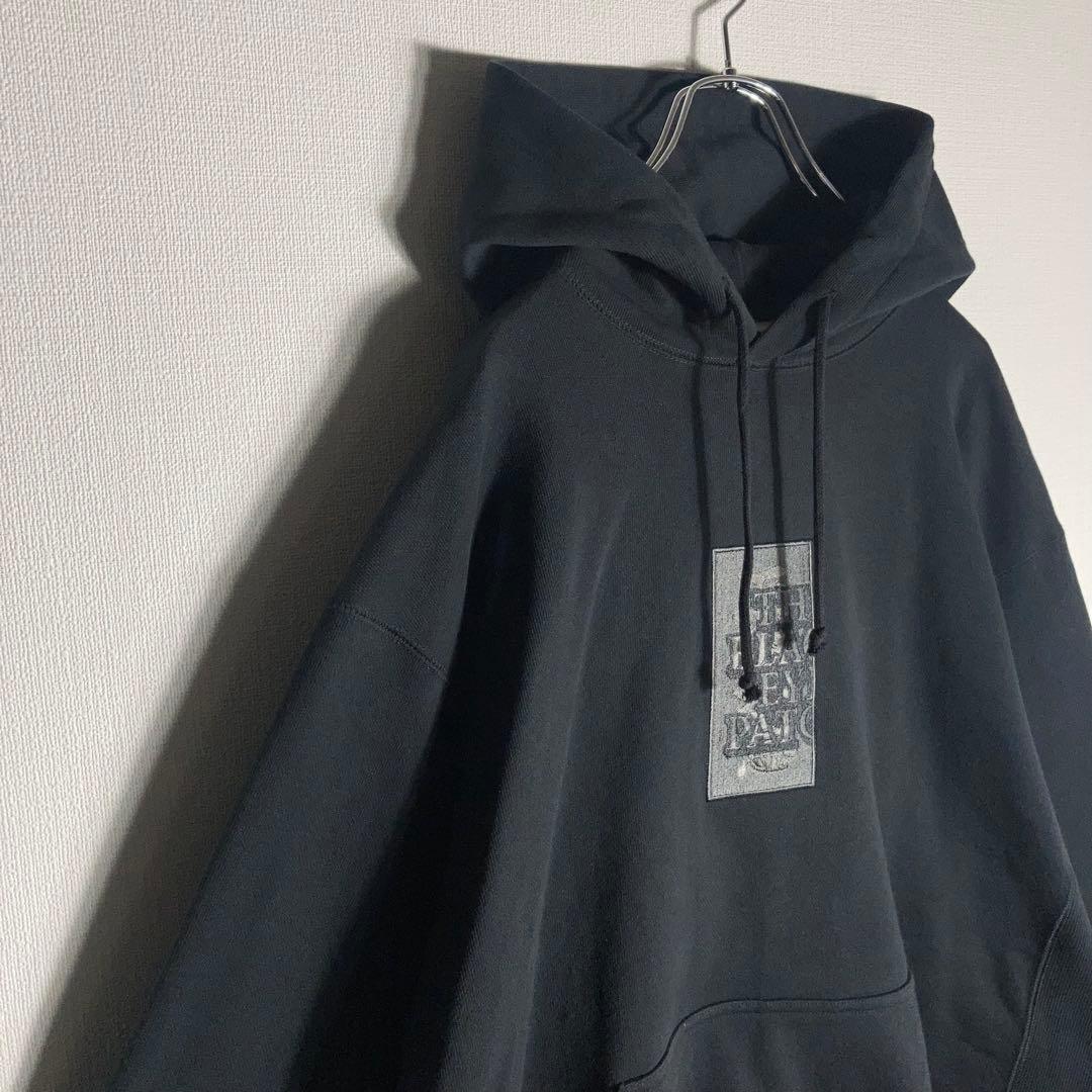 【美品】THEBLACKEYEPATCH プルオーバーパーカー 取扱注意 XL.