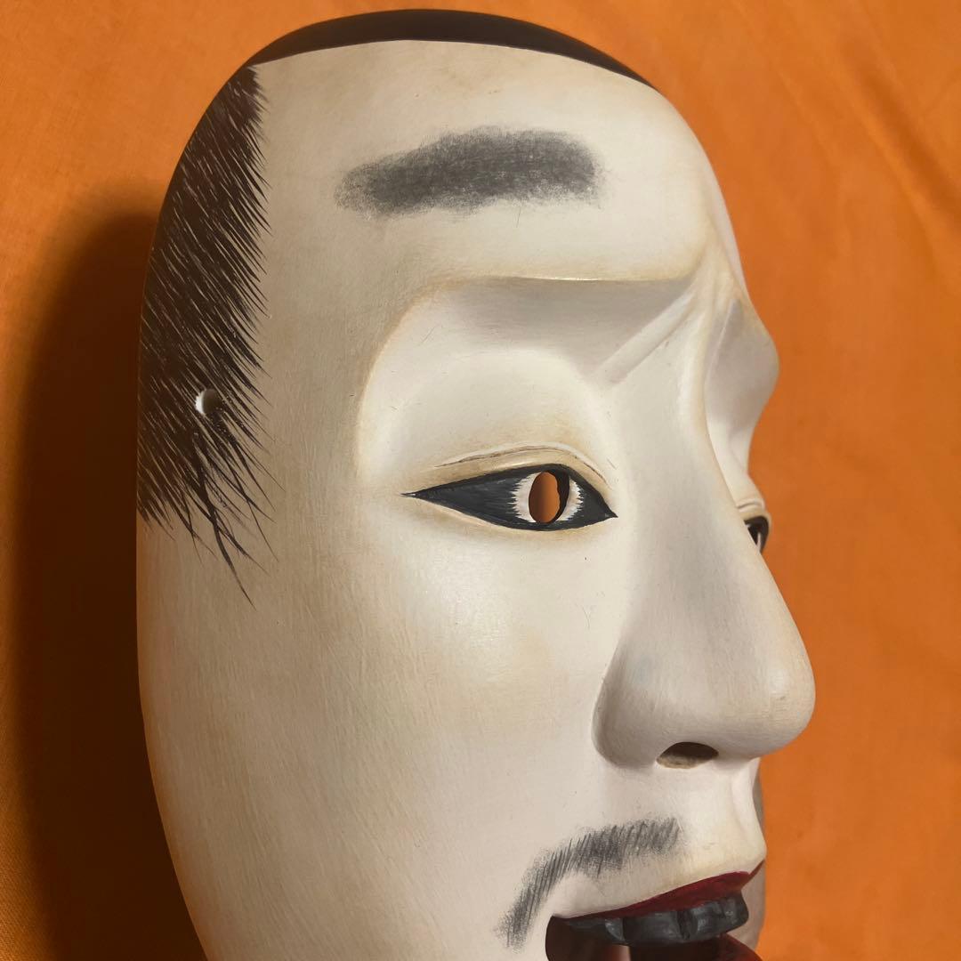 美品　能面　中将　(ちゅうじょう)手彫り　木彫り　桐箱