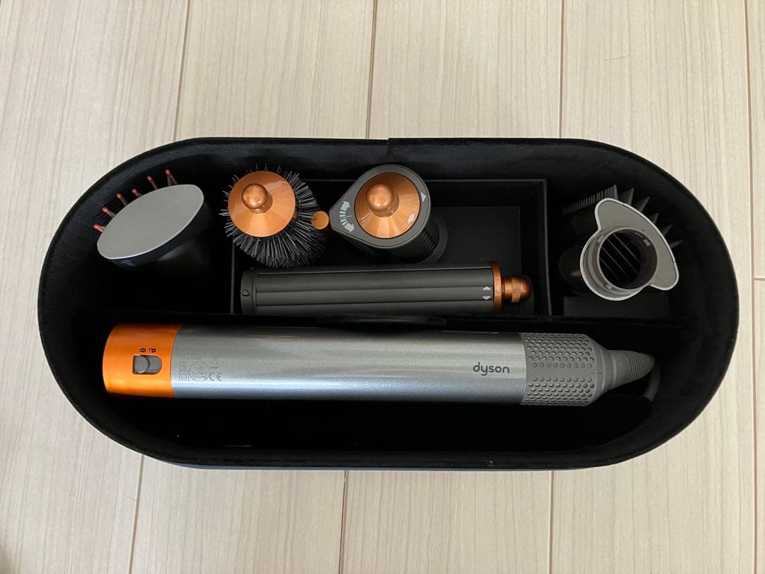 Dyson Airwrap Multi-Styler ゴールド