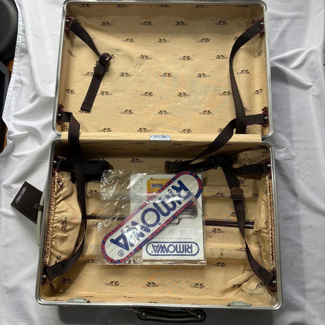 RIMOWA Classic Fight 33L 機内持ち込み キャリーケース