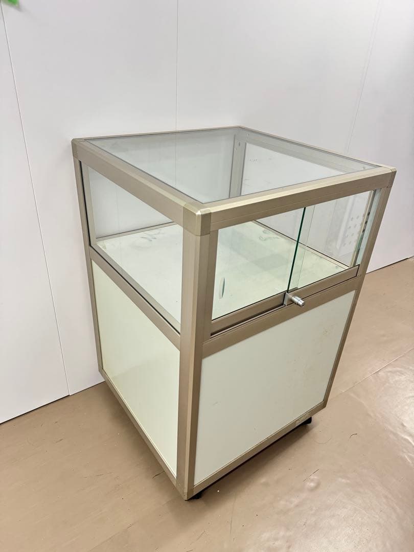 店舗用ショーケース