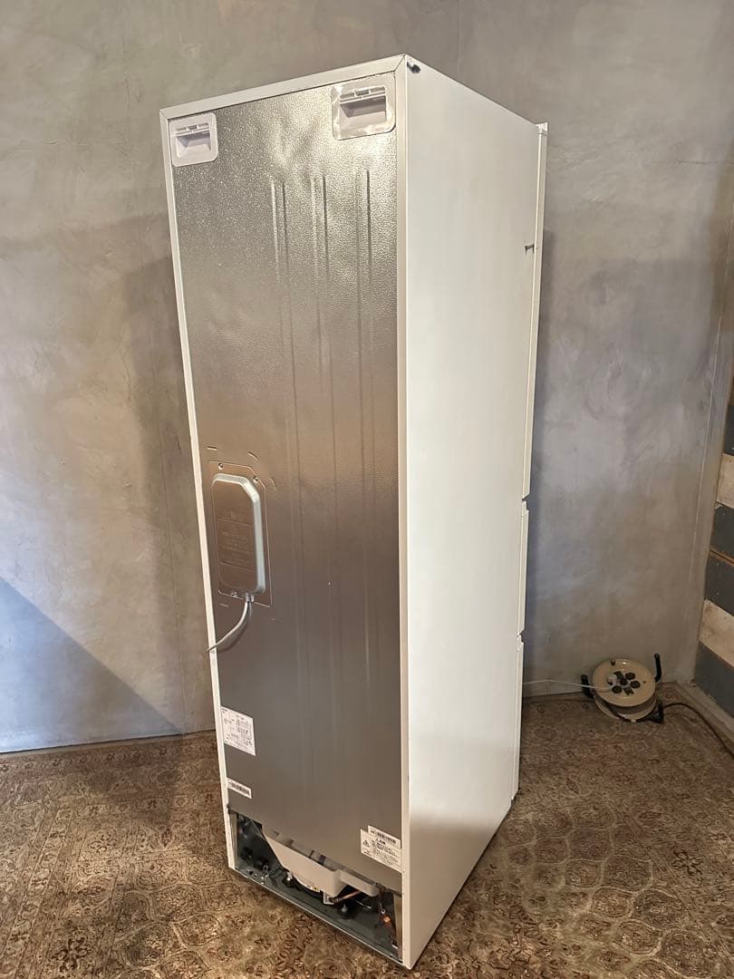 ②東京都内23区配送無料】2023年　美品　haier 冷蔵庫　335L 格安