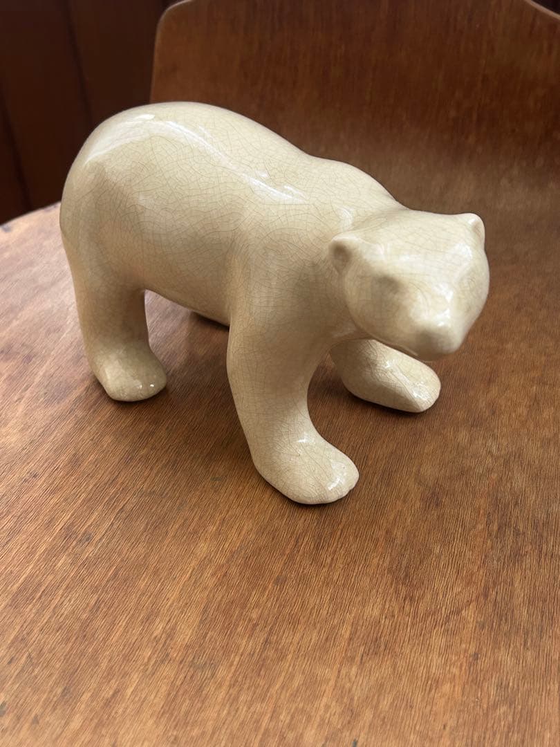 L & V ceram クマの置物