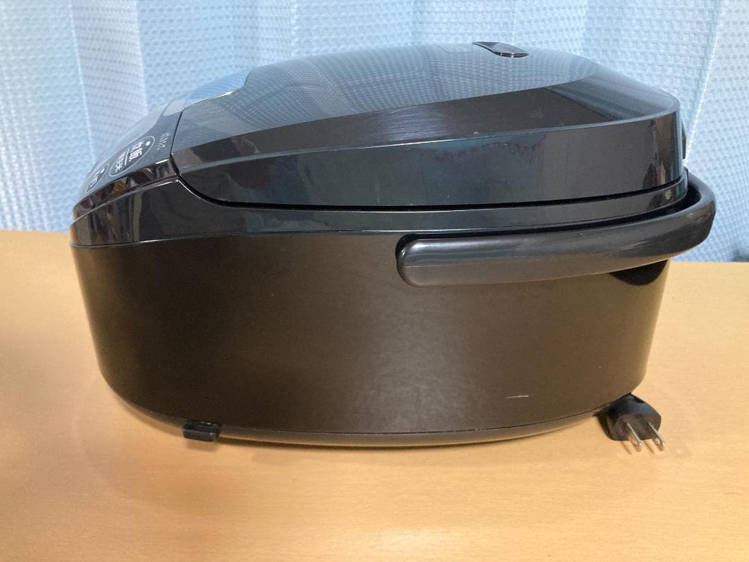 ★美品★２2年製 TIGER JPW-H100 炊きたてIH炊飯器 5.5合炊き