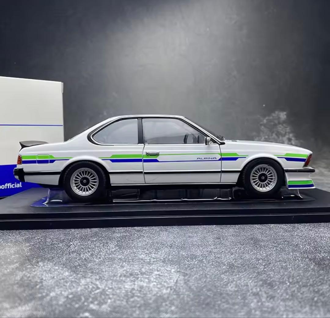 ALPINA B7 TURBO (E12) シルバー1\18スケールモデル