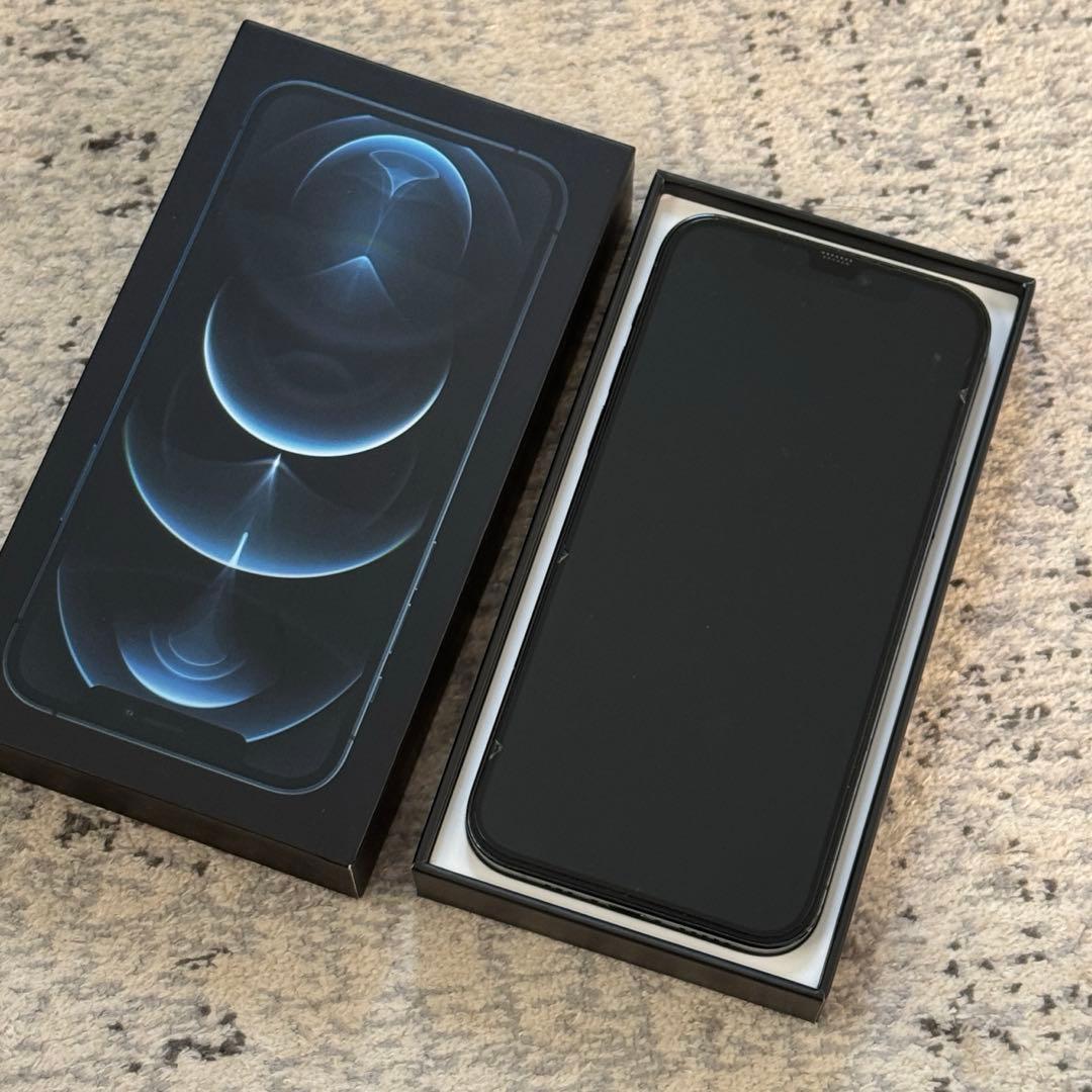 Apple iPhone 12 Pro 本体　青色