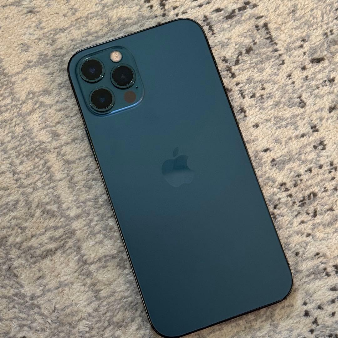 Apple iPhone 12 Pro 本体　青色