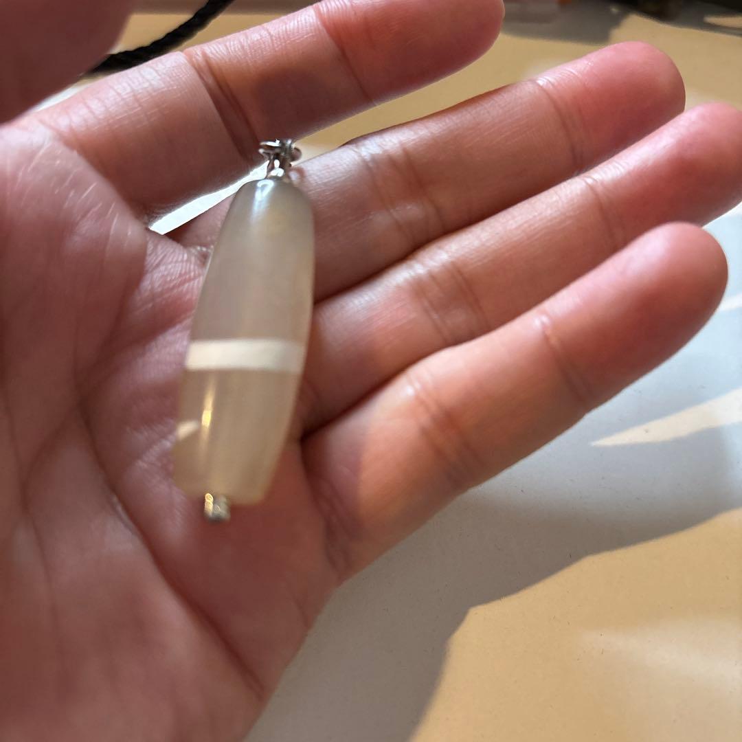 悪いことがなくなってきてる！天珠を一つは持ちたい！綺麗な白蛇白天珠さま！綺麗！