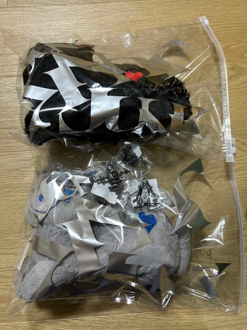 ウ*ク様 新品 米津玄師5点セットリイシューねこちゃん2種類ステッカー2種類JU