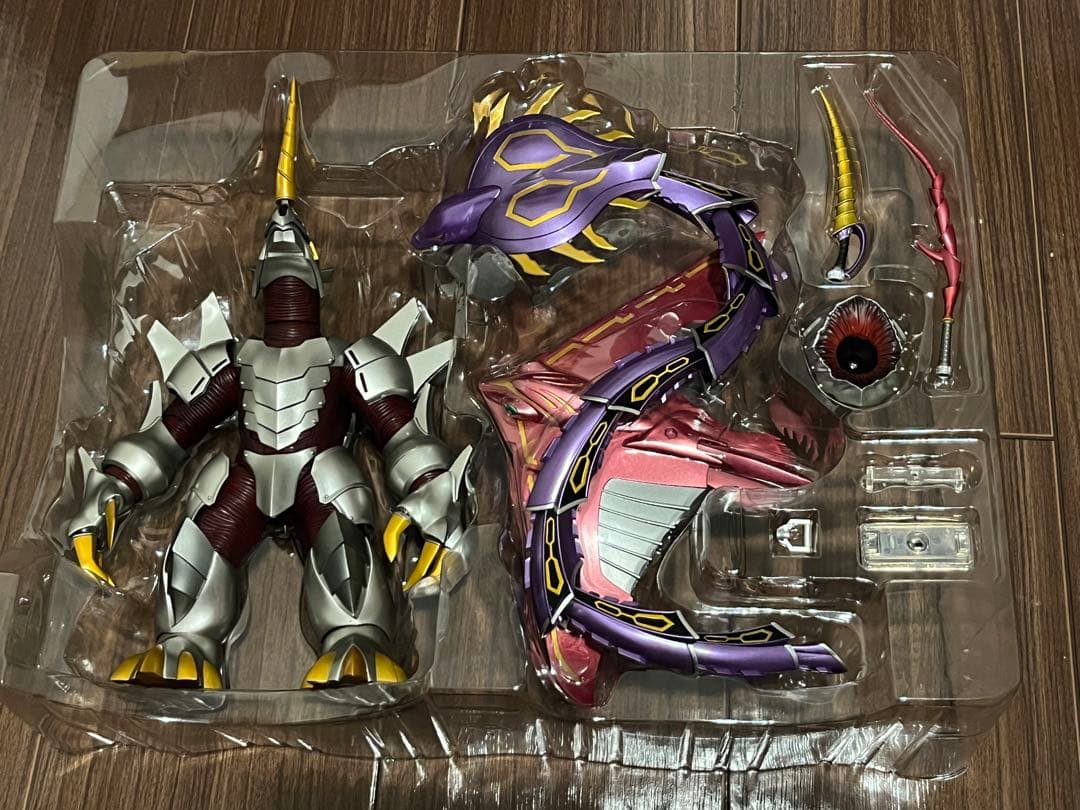 S.H.フィギュアーツ　仮面ライダー王蛇＋ガイ＋ライア＋ジェノサイダー4体セット