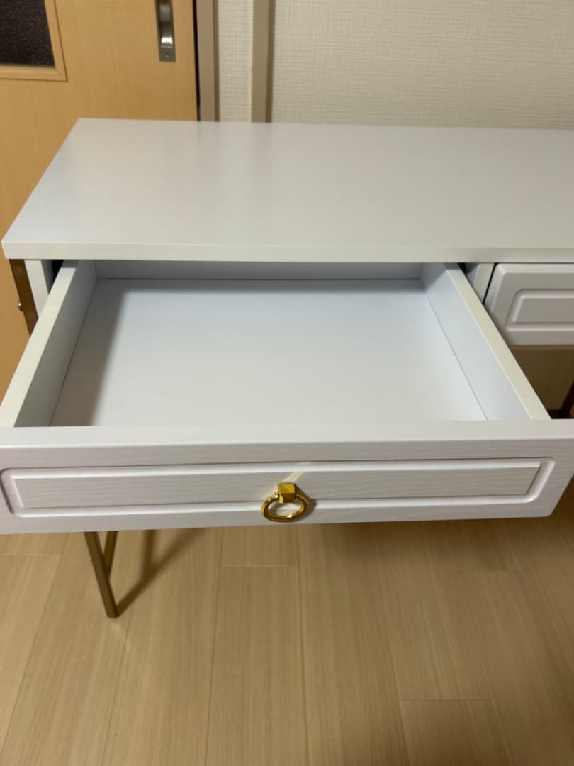 LOWYA ドレッサー