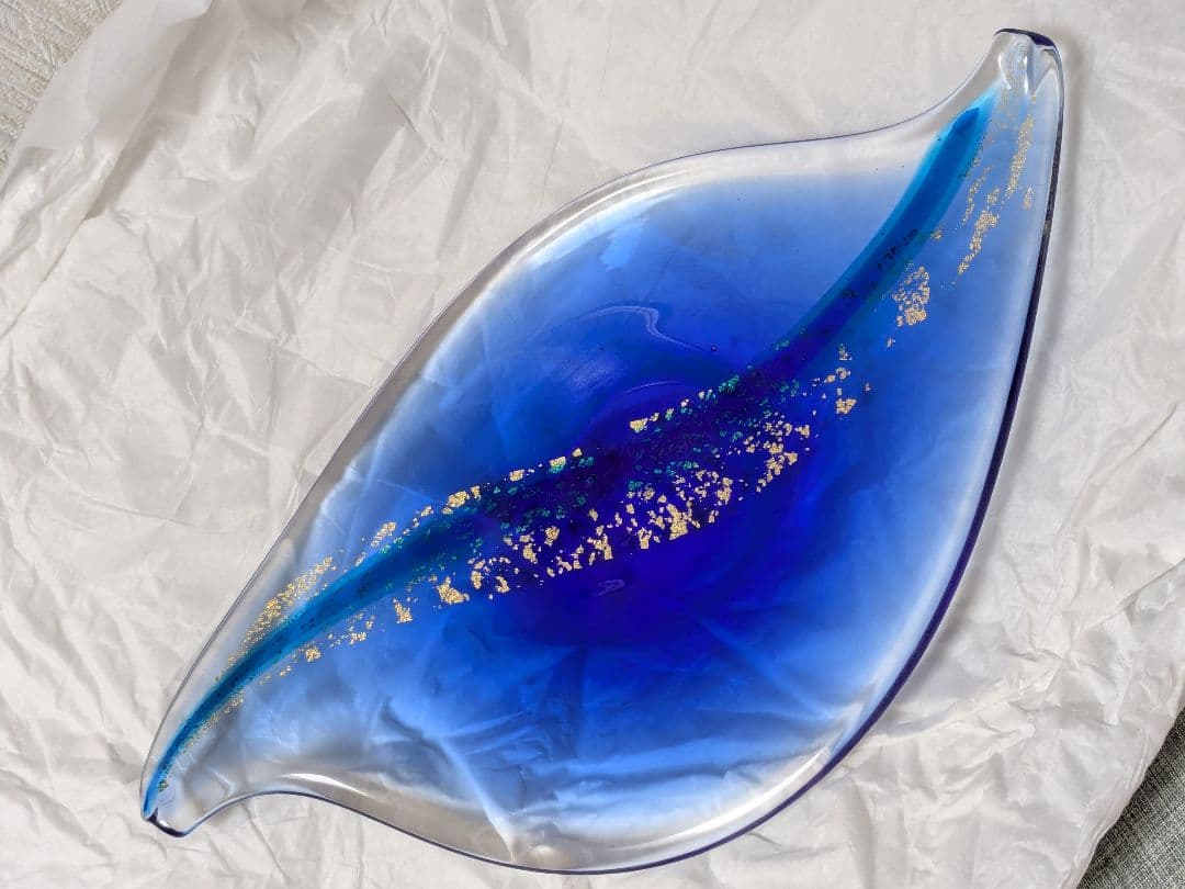 吉田勝美 玻璃の匠 ガラス皿 葉っぱ型