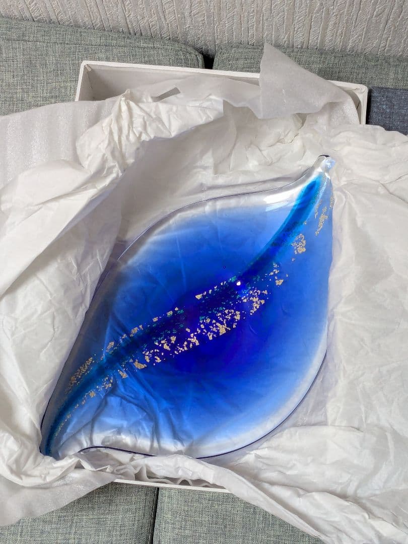 吉田勝美 玻璃の匠 ガラス皿 葉っぱ型