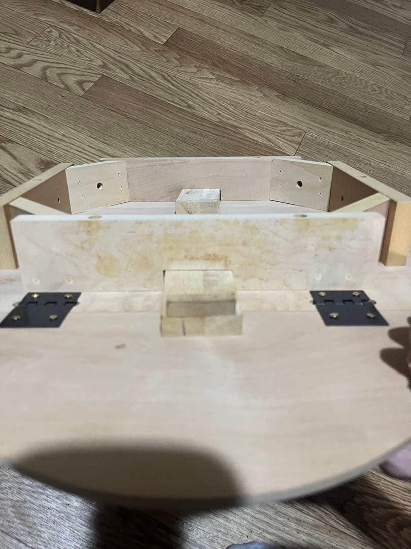 エニッド·ホッシンガーペインティング白木