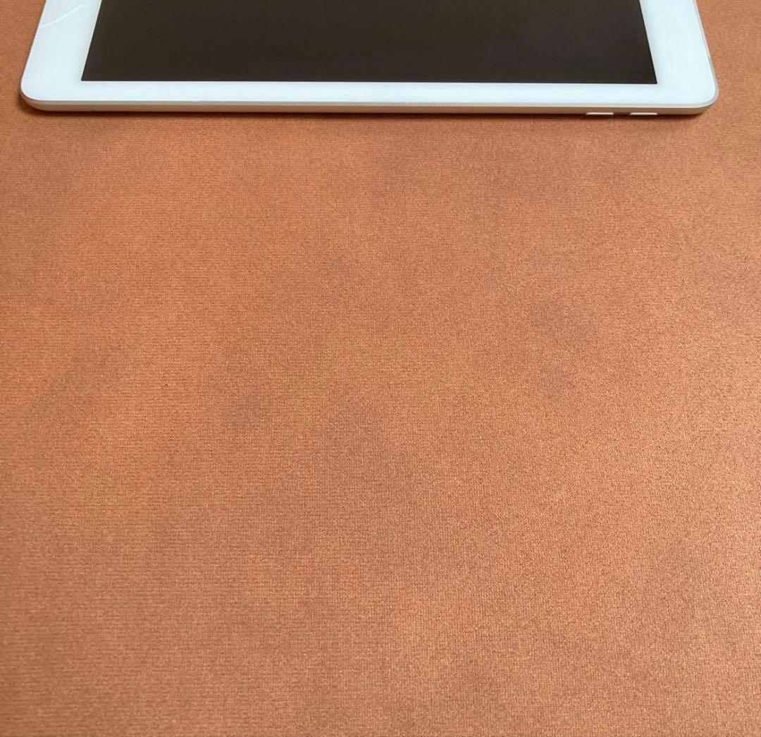 iPad6 第6世代 32GB SIMフリー