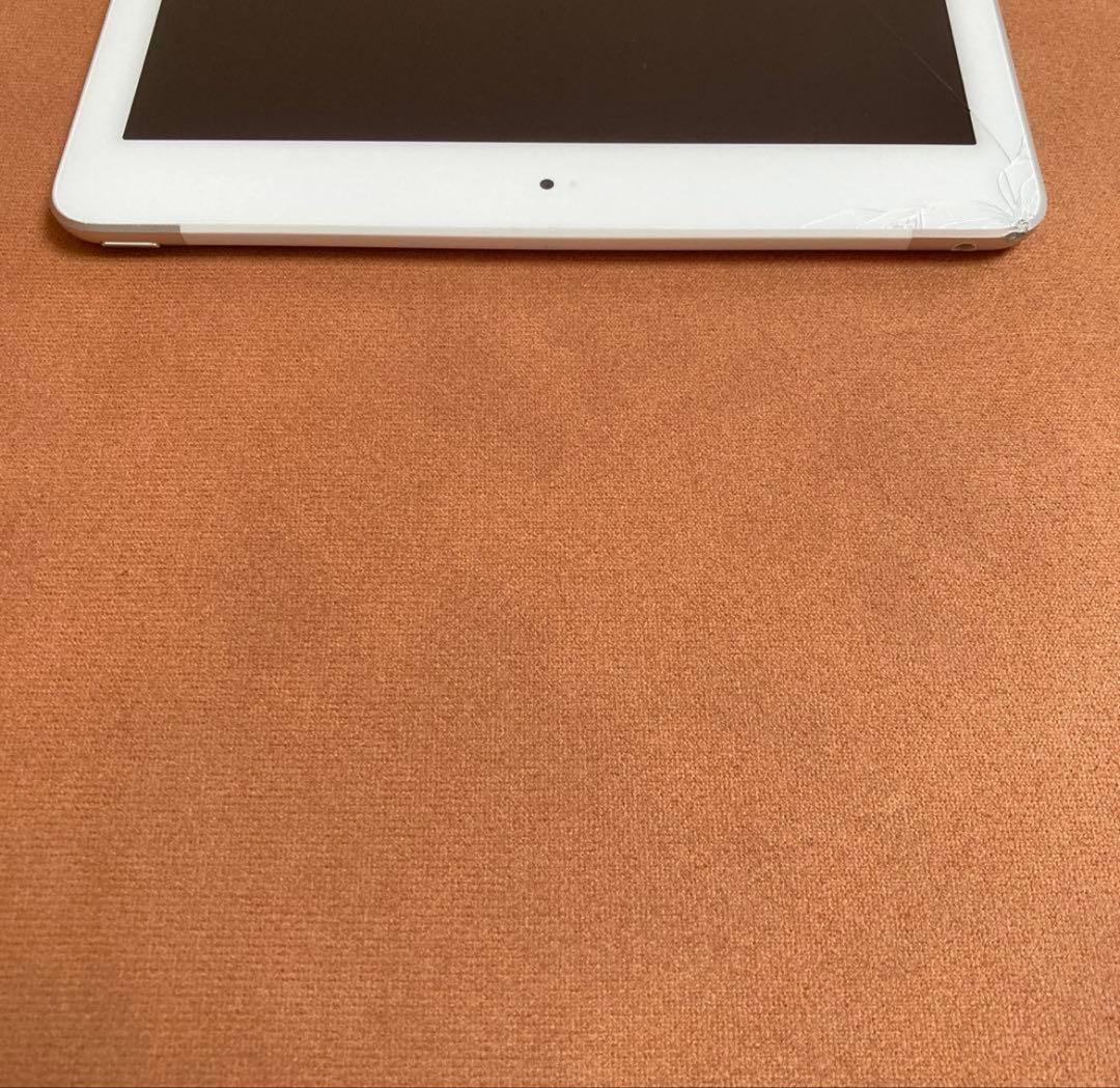 iPad6 第6世代 32GB SIMフリー