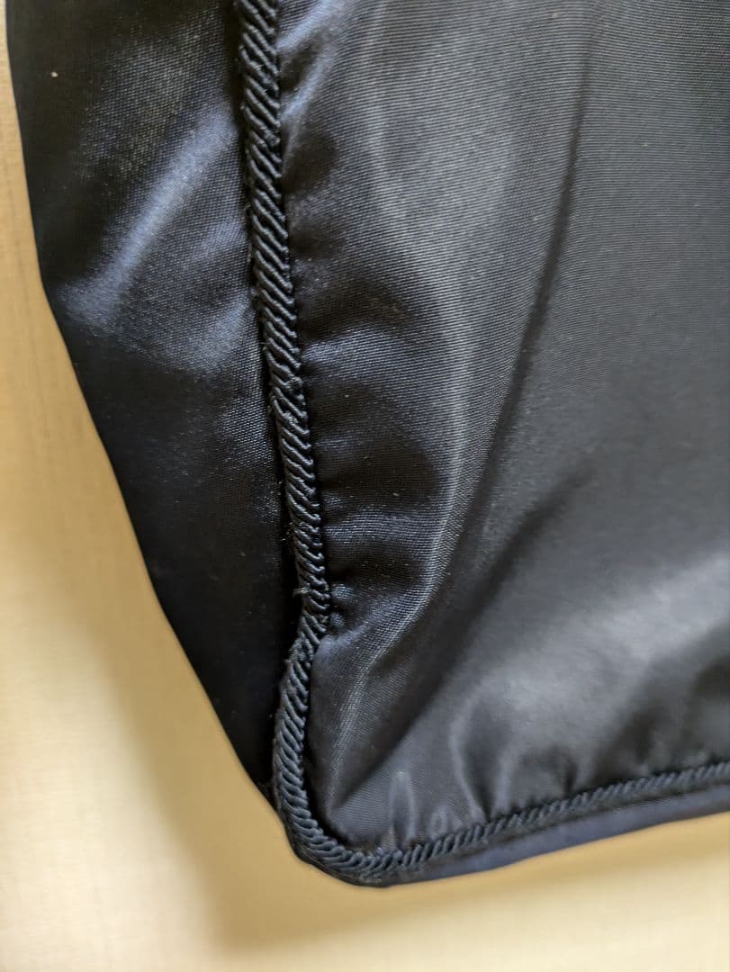 ゆうりです　PRADA 黒 ナイロン トートバッグ