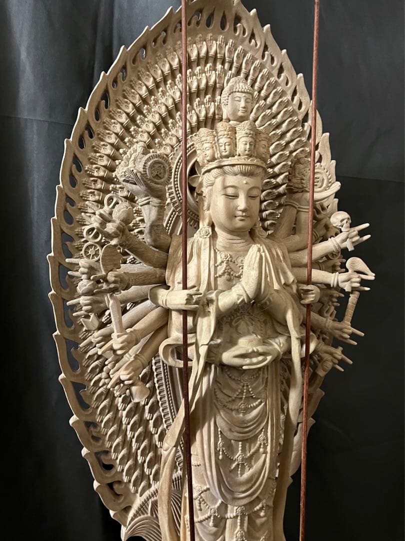 大迫力　高80cm　井波彫刻　仏教工芸品　木彫仏像　千手観音菩薩立像