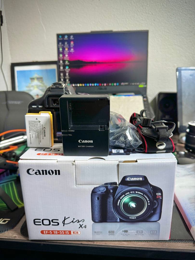 極美品Kiss X4 18-55mm + 50mm単焦点 + フード付フルセット