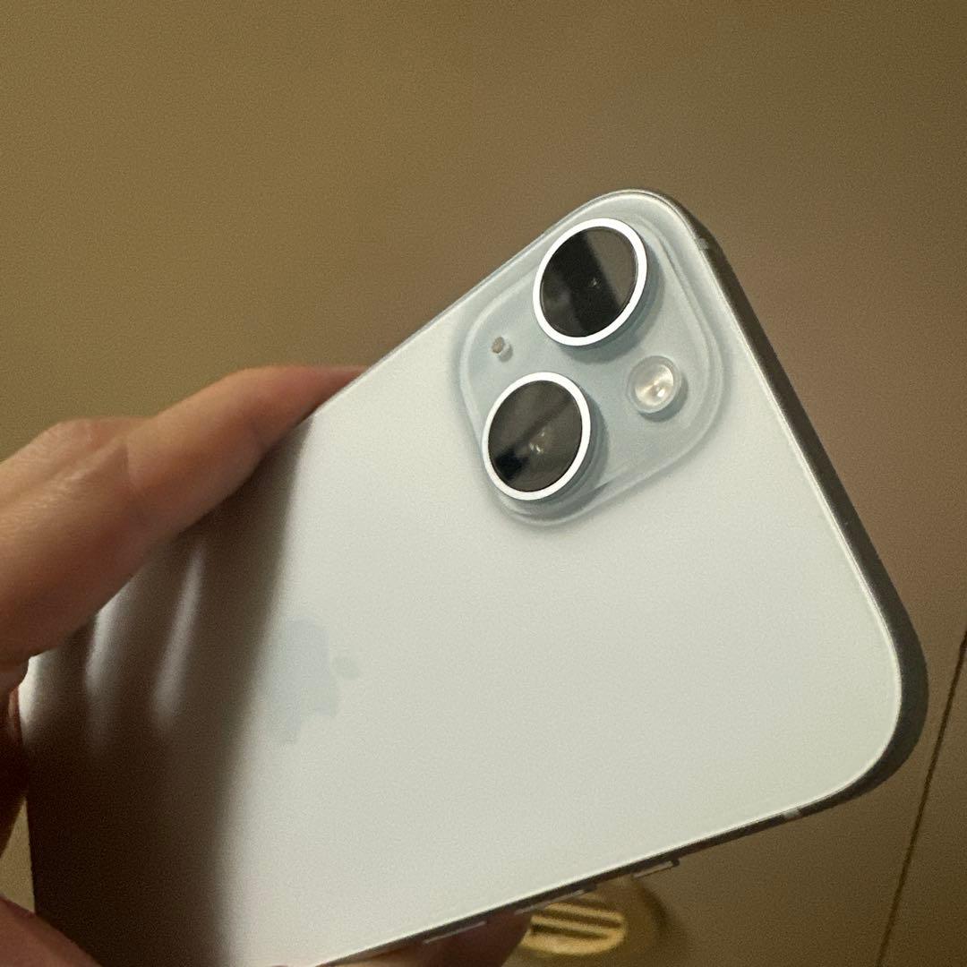 極美品 iPhone15 256GB SIMフリー ブルー