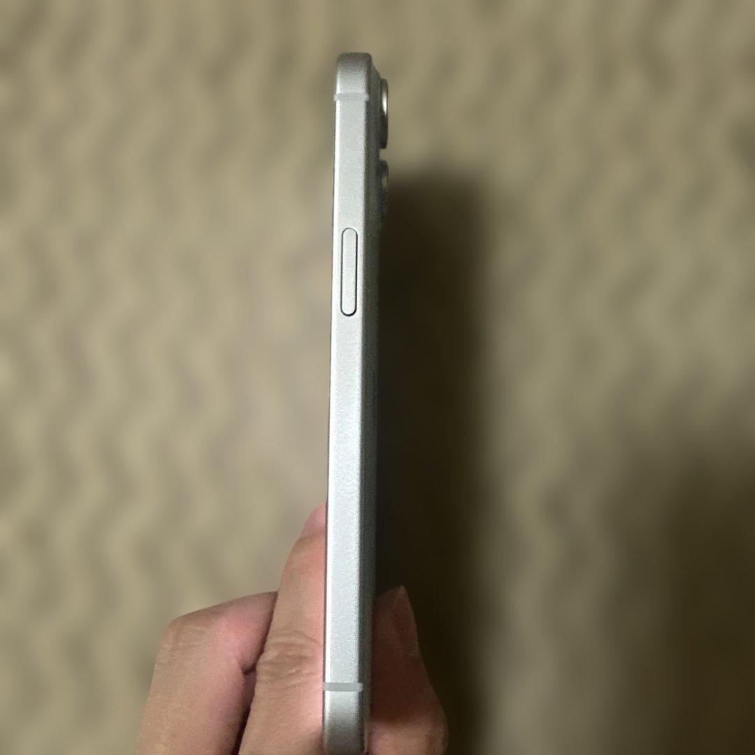 極美品 iPhone15 256GB SIMフリー ブルー