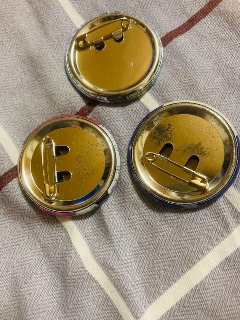 東京ミュウミュウ　ミント 缶バッジ　ホログラム