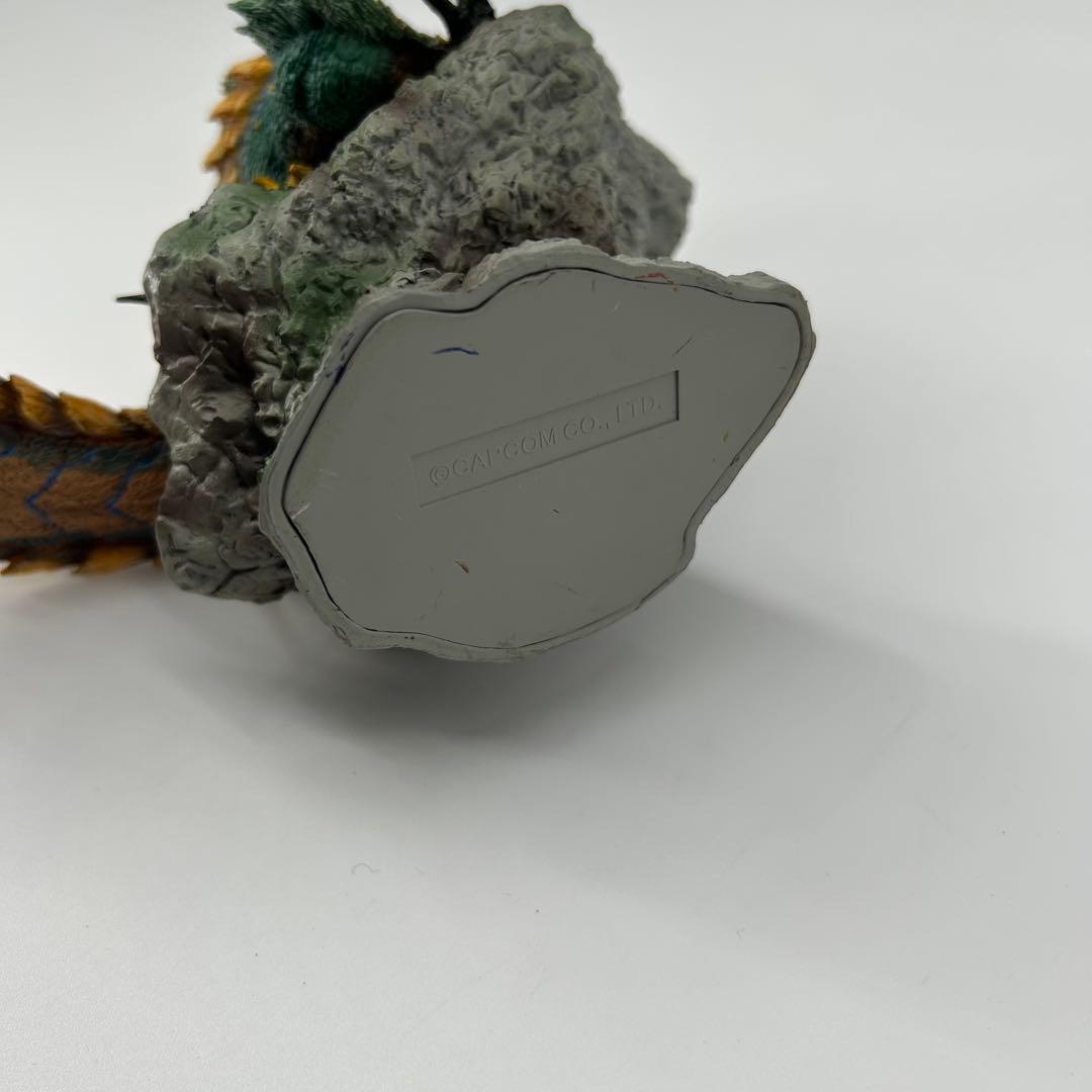 ジンオウガ クリエイターズモデル 復刻版 カプコンフィギュアビルダー モンハン