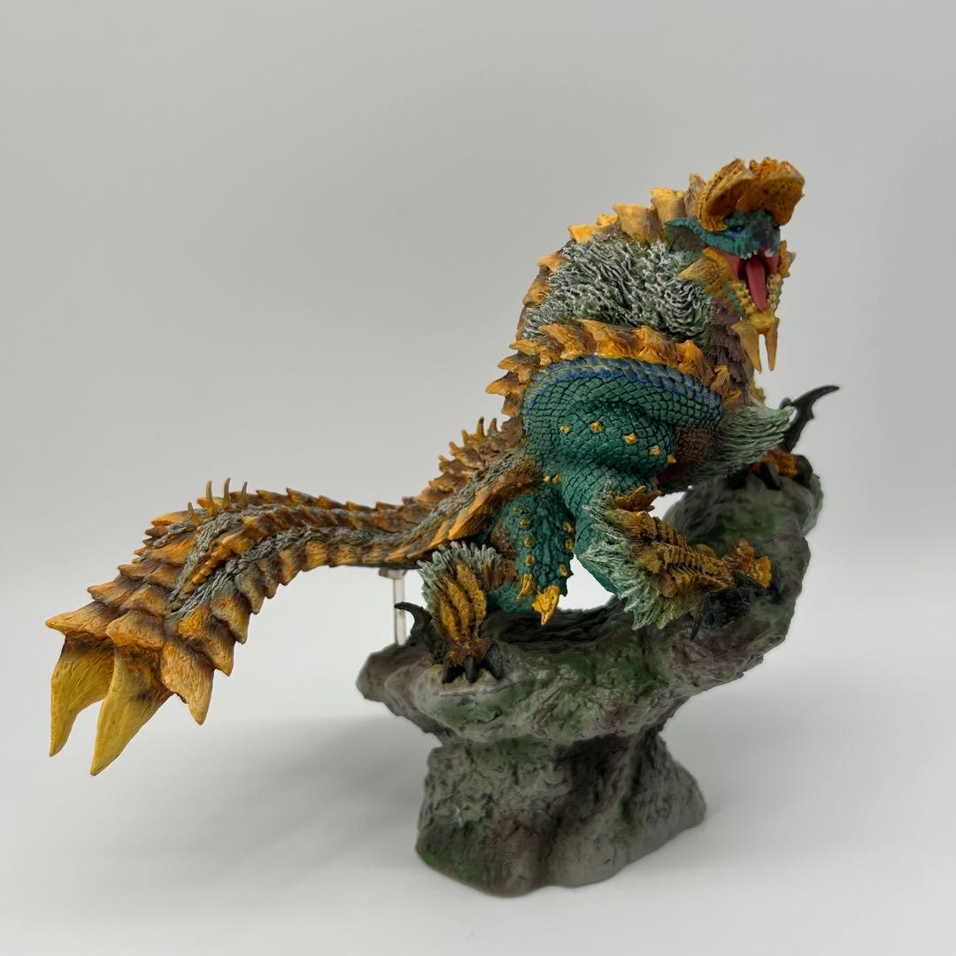 ジンオウガ クリエイターズモデル 復刻版 カプコンフィギュアビルダー モンハン