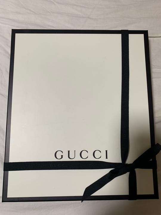 GUCCI リンゴtシャツ サイズS 新品、未着用