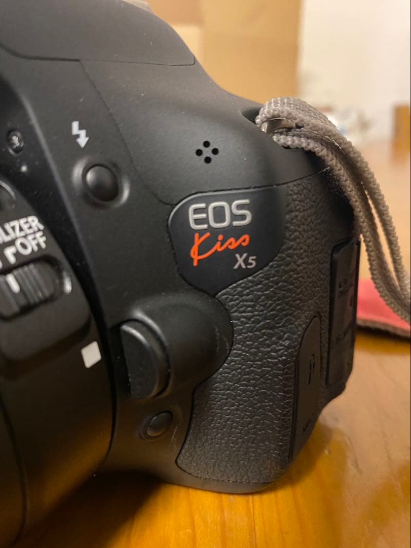 Canon EOS Kiss X5 デジタル一眼レフ　望遠レンズ　ケース　小物付