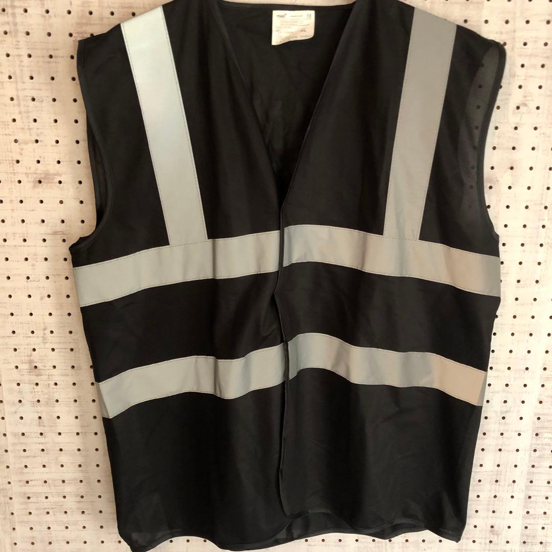 非売品　Rihanna ANTI CREW ブラックベスト