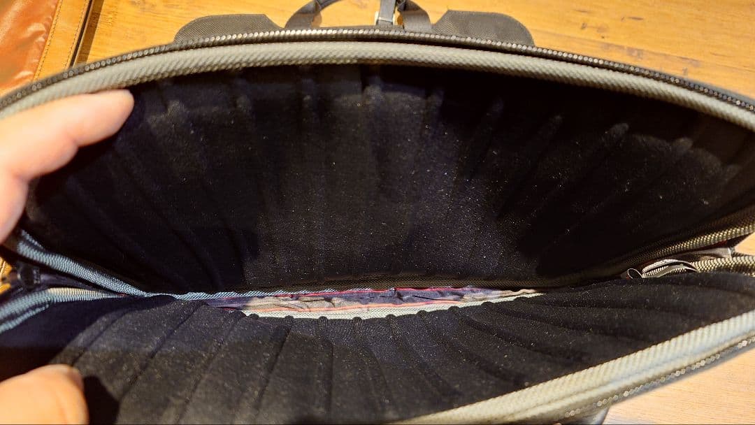 JALコラボ　TUMI PCバッグ