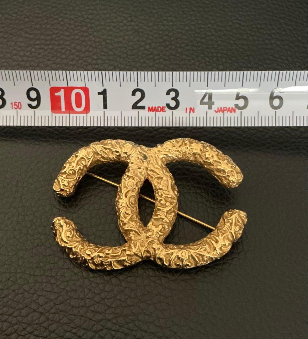 時*計様 本物保証！希少 シャネル ブローチ 溶岩 ココマーク ゴールド ！
