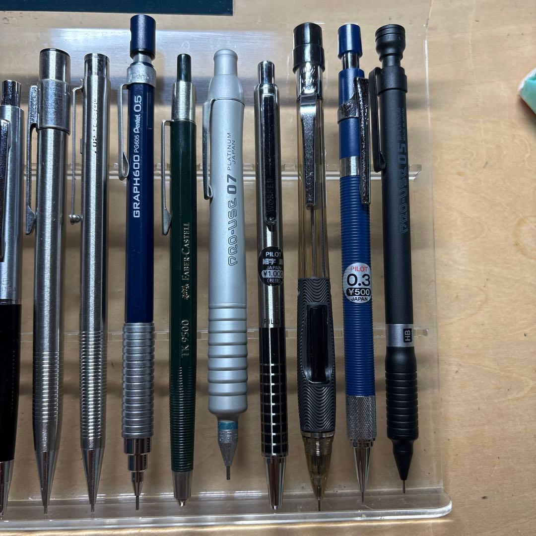 廃盤シャープペンシル、ボールペンまとめ売り パイロットの什器付き